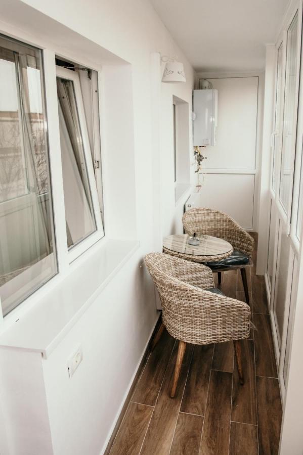 Apartament De Lux Ultramodern In Zona Centrala ทิมิชัวรา ภายนอก รูปภาพ