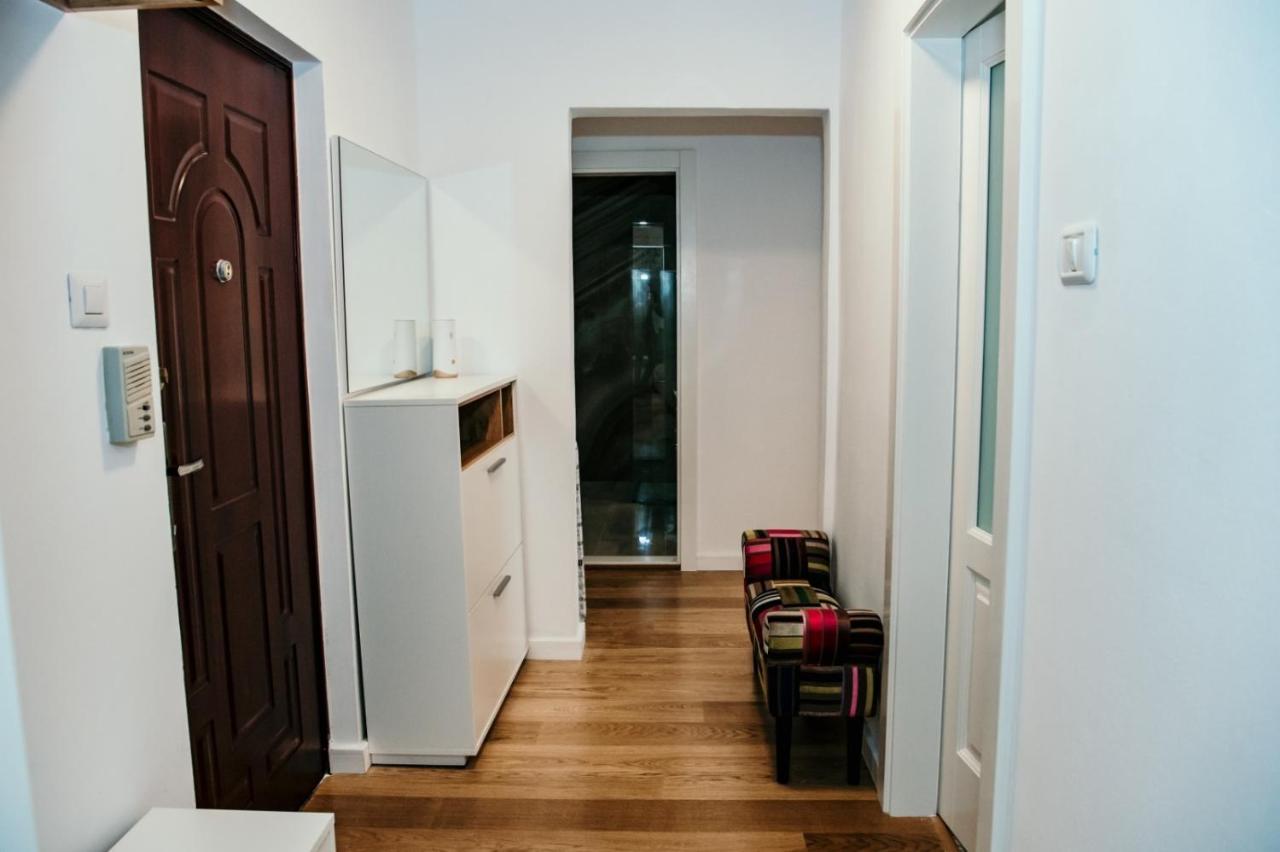 Apartament De Lux Ultramodern In Zona Centrala ทิมิชัวรา ภายนอก รูปภาพ